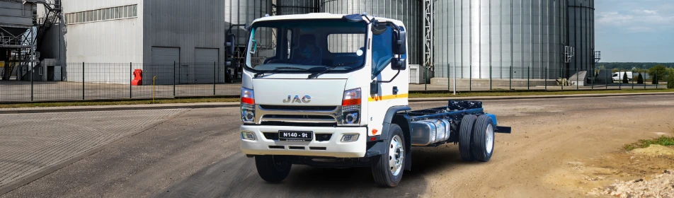 JAC N140 9-Tonne AMT